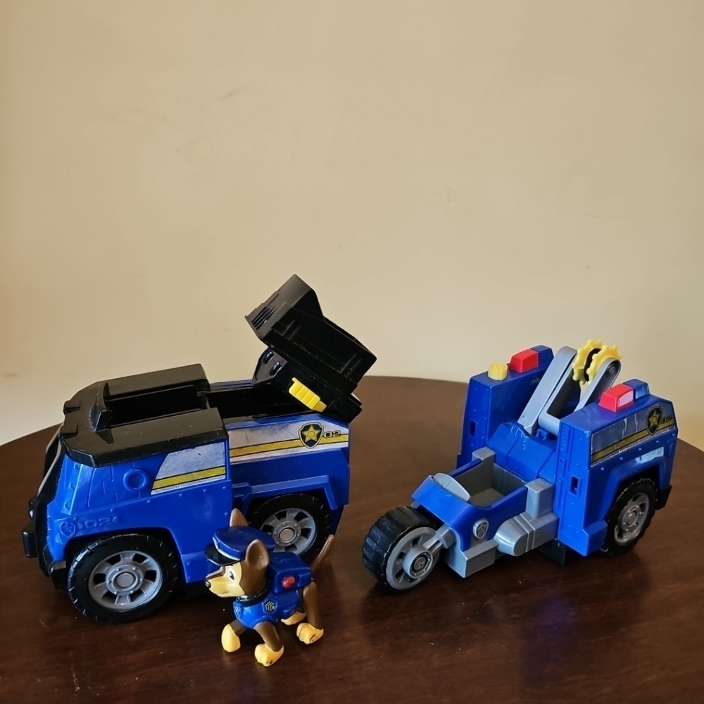 Paw Patrol Split-Second 2-in-1 Transforming Police Cruiser w/ Chase